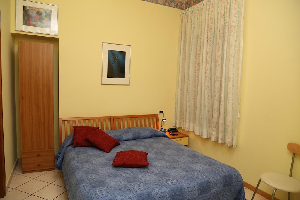 Camere Helios Σαν Τζιοβάνι Ροτόντο Εξωτερικό φωτογραφία