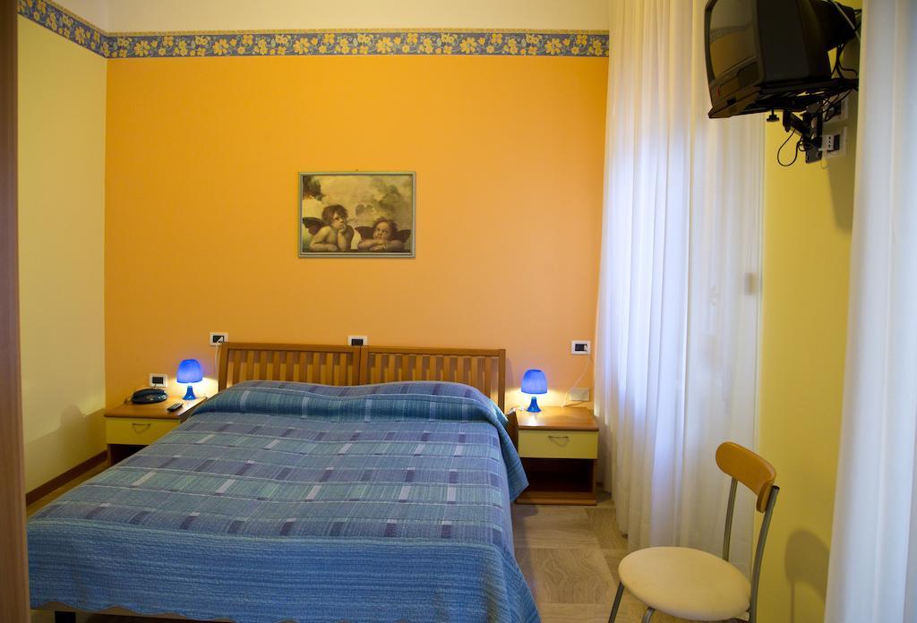 Camere Helios Σαν Τζιοβάνι Ροτόντο Εξωτερικό φωτογραφία